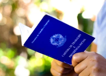 Desemprego no Brasil: ESTES dois grupos superam a média brasileira; veja quais