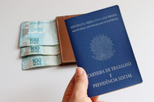 Direito ao adicional noturno: quem tem direito e como é calculado?