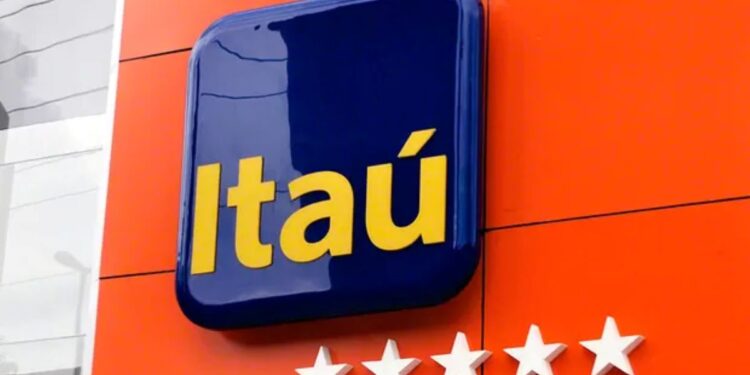 Itaú sai na frente e anuncia ÓTIMA NOTÍCIA para mulheres com + 18 anos