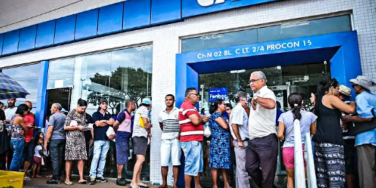 Comunicado CAIXA: Clientes com Conta Poupança final 1,2,3,4,5,6,7,8 e 9 procurar a Agência