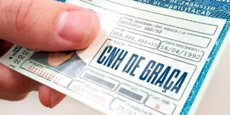 10 MIL Pessoas ganham Direito de Emitir CNH gratuita; Descubra se está na Lista