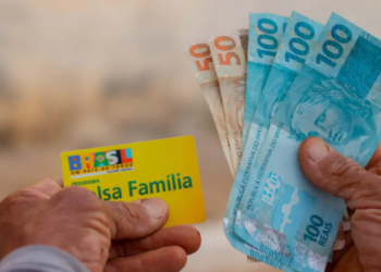 BOLSA FAMÍLIA vai pagar R$ 850 em Março para ESTA lista de CPFs; veja se você vai receber