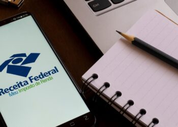 Receita Federal inicia pagamento de restituições do Imposto de Renda 2024; confira calendário