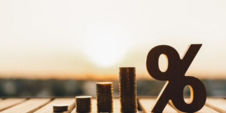 Brasil continua com 2ª MAIOR TAXA DE JUROS do mundo, revela pesquisa