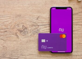 Nubank desbanca Itaú e PayPal e alcança marca IMPRESSIONANTE; veja qual
