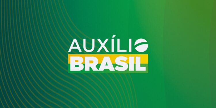 Auxílio Brasil: Quem terá direito aos pagamentos retroativos em 2024? Confira