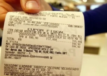 Saiba como ganhar PIX de até R$ 1 MIL ao inserir o CPF NA NOTA