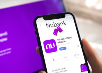 Nubank fora do ar? usuários relatam problemas no app; o que aconteceu?