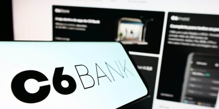 C6 Bank anuncia redução de taxa para correntistas da Conta Global; confira agora
