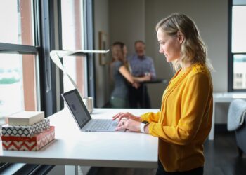 Qual é a diferença dos salários de homens e mulheres no trabalho?