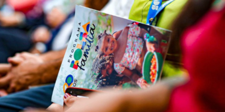 Bolsa Família de Abril tem lista de NIS contemplados com pagamento de R$ 800