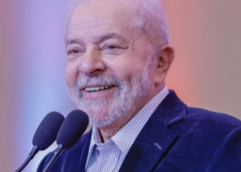 LULA anuncia CORTE de verbas destinadas a Bolsas de Estudo, Educação Básica e Farmácia Popular