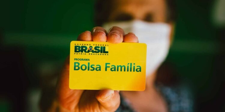 BOLSA FAMÍLIA: Veja os estados com os maiores números de beneficiários em abril