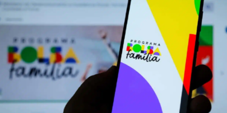 BOLSA FAMÍLIA: Veja como se inscrever no CRAS e comece a receber o benefício em 2024
