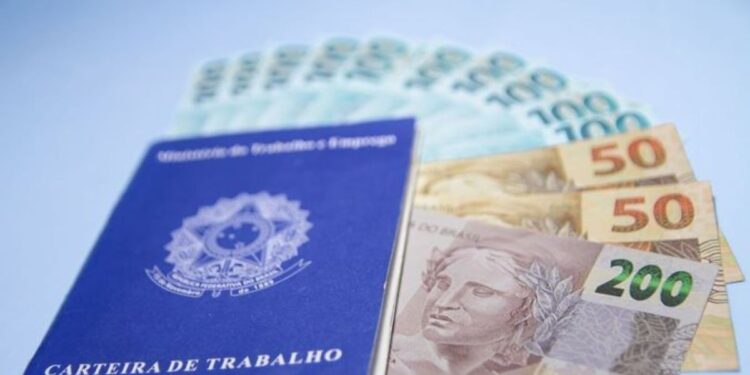 Saque do FGTS: Veja as situações que permitem a retirada do valor do benefício