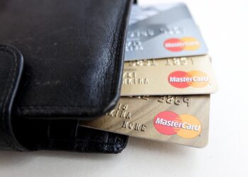 Cartão de crédito impulsiona inadimplência na Bahia