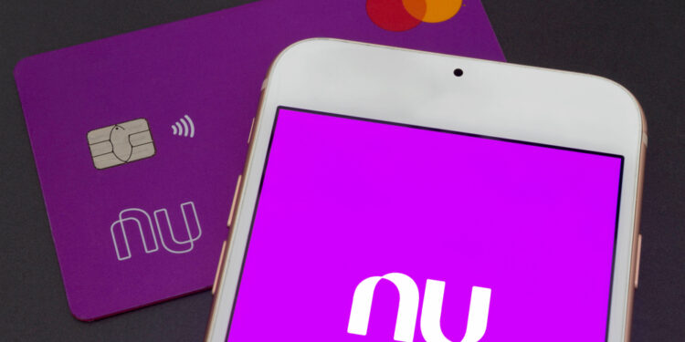 Nubank anuncia fim de benefício e SURPREENDE clientes