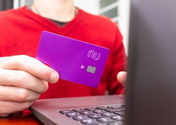 Cartão de crédito adicional do Nubank: saiba como solicitar