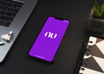 Nubank lança NOVA campanha com recompensas e cashback; como conseguir?