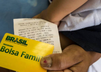 Beneficiários do Bolsa Família recebem ANTECIPAÇÃO e Bônus de R$ 300 em Maio