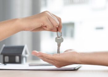 Preço de alugueis residenciais volta a acelerar em abril, revela FGV