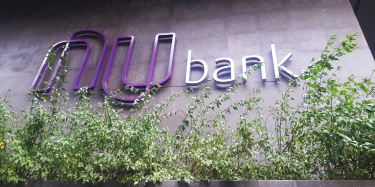 Nubank fora do ar? usuários relatam problemas no app; o que aconteceu?