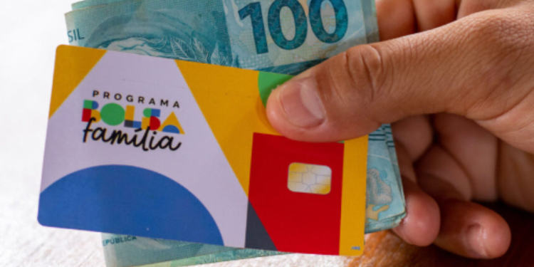 BOLSA FAMÍLIA: Parcela de MAIO passa de R$ 1.000 para ESTES beneficiários