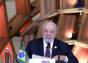 Lula sanciona reajuste da tabela do Imposto de Renda; confira agora