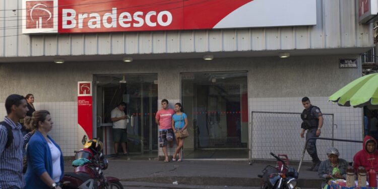 Promoção de anuidade zero nos cartões Bradesco; veja quando termina