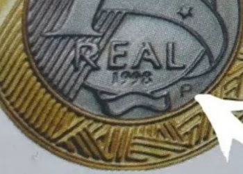 Moeda rara com a letra P