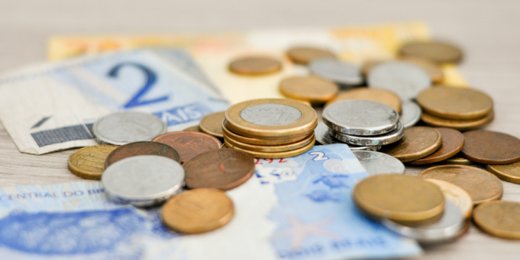 Veja como ganhar dinheiro com moedas raras do Brasil e conheça alguns modelos valiosos!