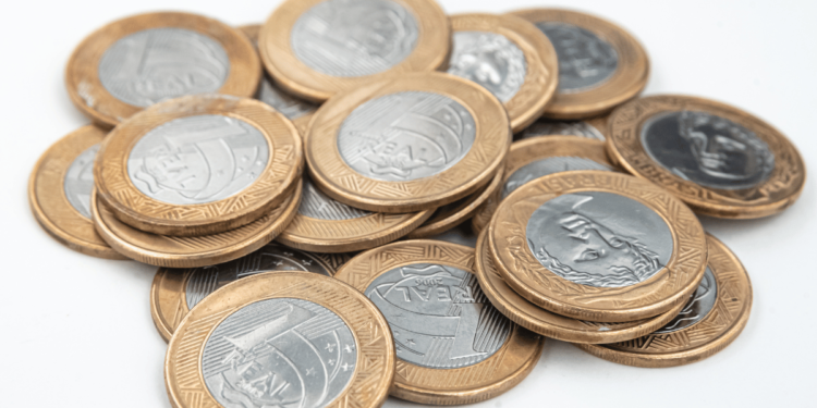 Talvez você não saiba, mas pode lucrar uma boa grana com essa pequena moeda de 1 real; Descubra como!