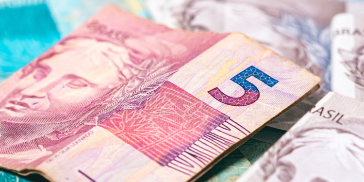 Você pode lucrar até R$ 700 com essa simples nota de 5 reais rara.