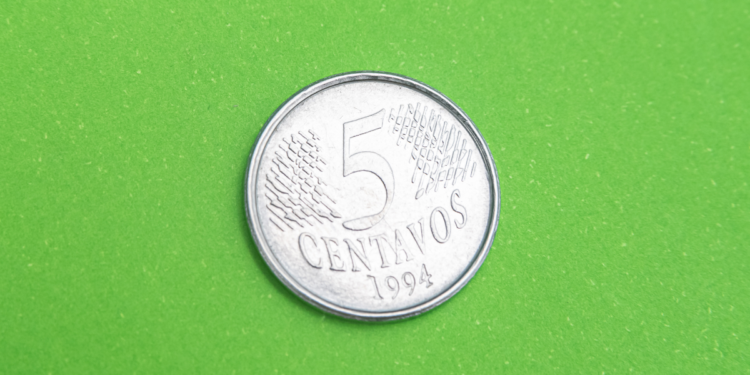 Saiba como ganhar uma boa grana com essas duas moedas de 5 centavos raras!