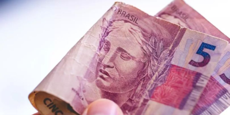 Descubra como conseguir lucrar milhares de reais apenas com uma nota de 5 reais rara.