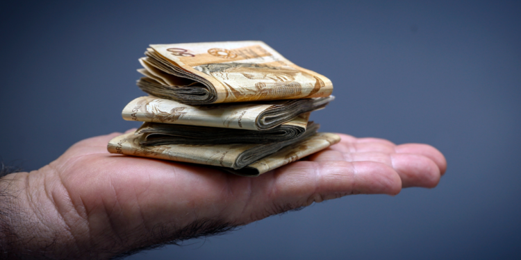 Você pode ter uma fortuna guardada com essas notas raras sem nem saber!