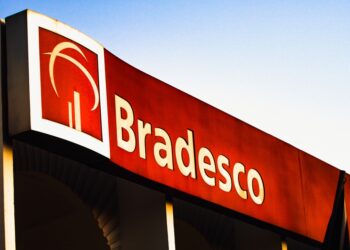 Bradesco aumenta prazo de oferta para cartões de crédito sem anuidade