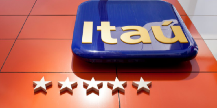 SuperApp do Itaú causa alvoroço com migração de 15 milhões de clientes