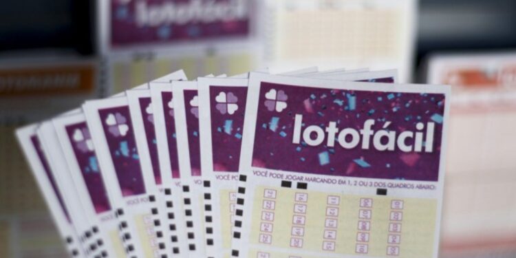 LOTOFÁCIL 3.120: Veja o resultado do concurso de HOJE (04/06)