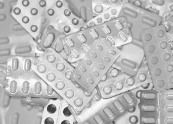 Medicamentos comprados online ficam isentos de nova taxação? Entenda