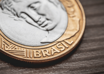 Descubra como uma simples moeda de 1 real antiga pode valer quase R$ 1500 atualmente.