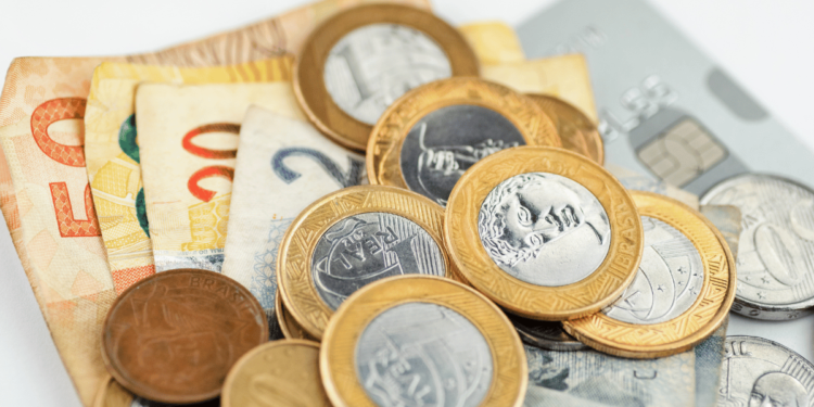 Descubra como ganhar mais de R$ 6 mil vendendo essas moedas e notas raras.