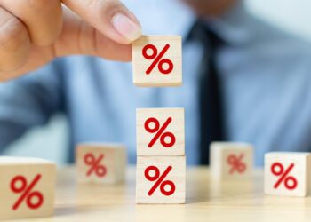 Inflação e PIB em alta: analistas ELEVAM estimativas para indicadores do Brasil