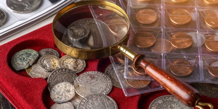 Moedas antigas com erro pouco perceptível valem boa grana