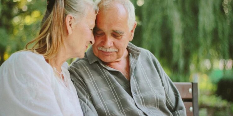 Crédito Fácil 3 bancos que oferecem empréstimos para Idosos com nome sujo