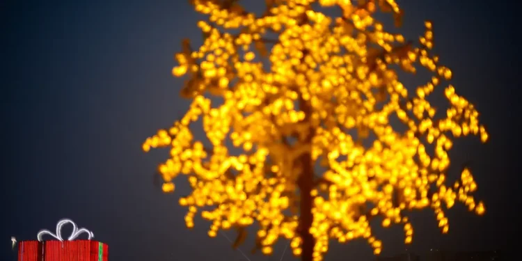 Trabalhar no feriado garante ao empregado a remuneração em dobro, conforme a legislação. Imagem: Agência Brasil